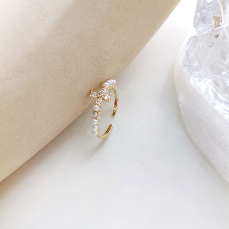 Pearl Ring