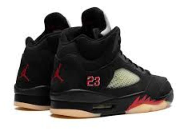 Air Jordan 5 Retro Gore-Tex Off-Noir (W) – SHELF